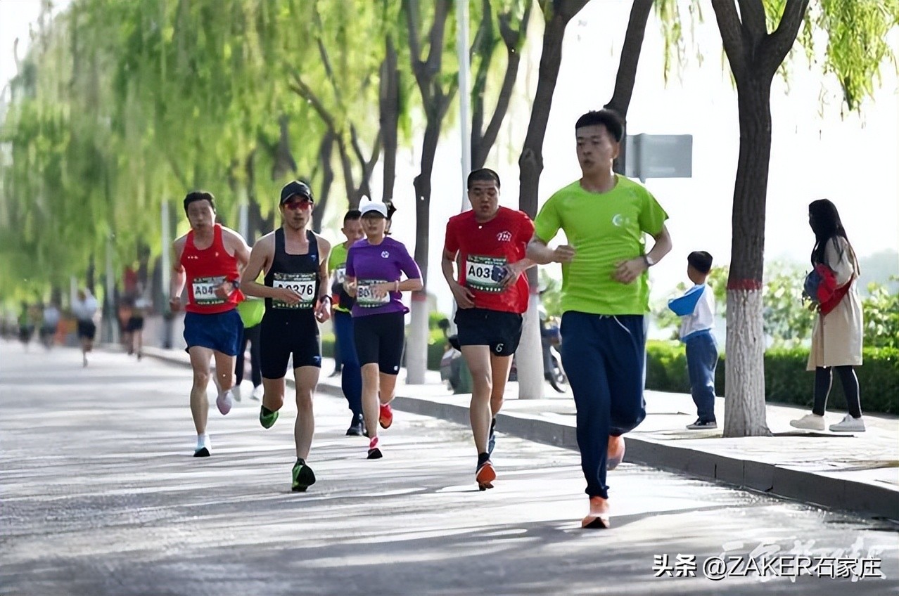 举行全民健身系列路跑活动,3公里欢乐跑掀起全民健身热潮