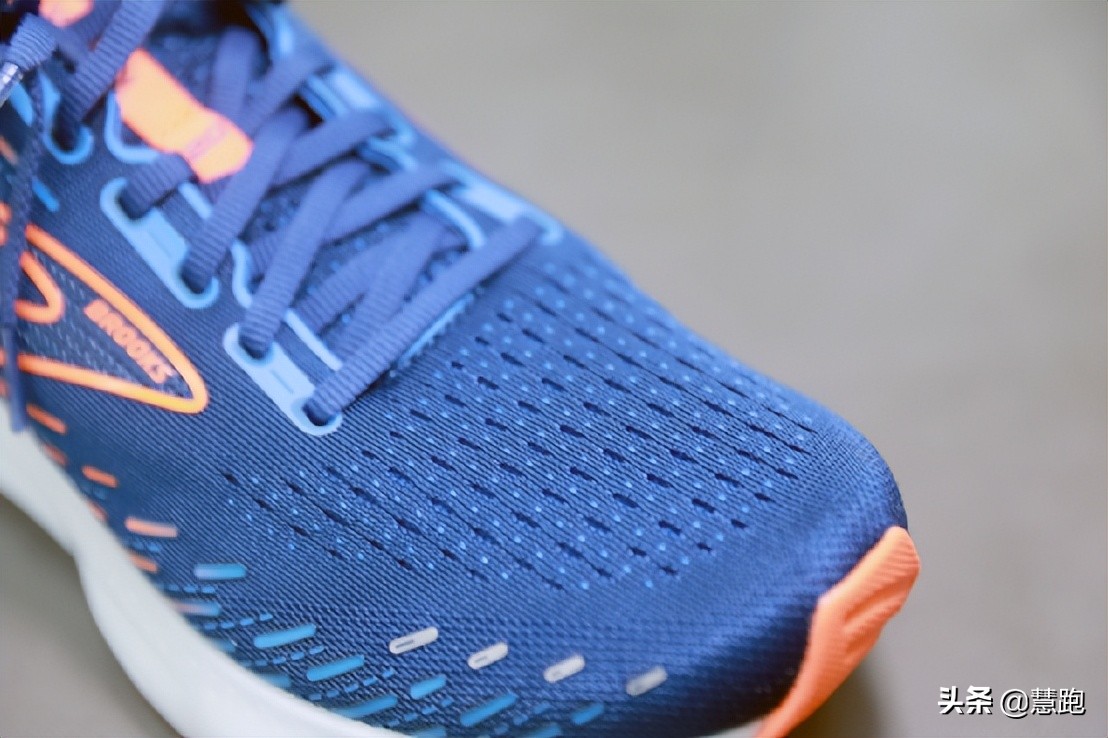 什么样的跑鞋能提高速度,适合日常跑步训练的跑鞋
