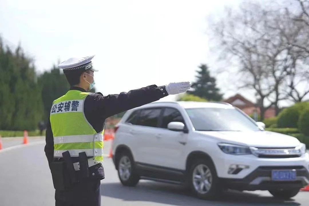 2022辅警要翻身了，达到条件有望入编，“转正”不再是遥不可及