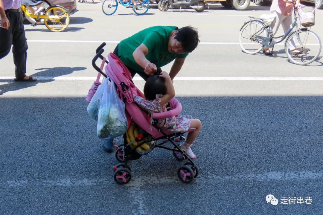 爷孙隔代亲的经典歌曲,爷孙隔代亲