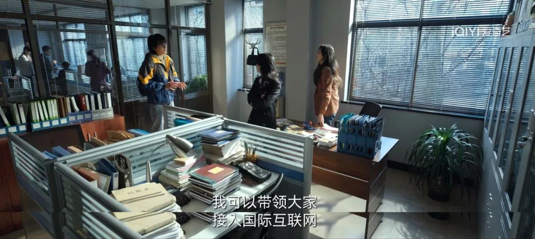 一部剧换120套造型，许半夏的衣柜，藏着半部女性奋斗史