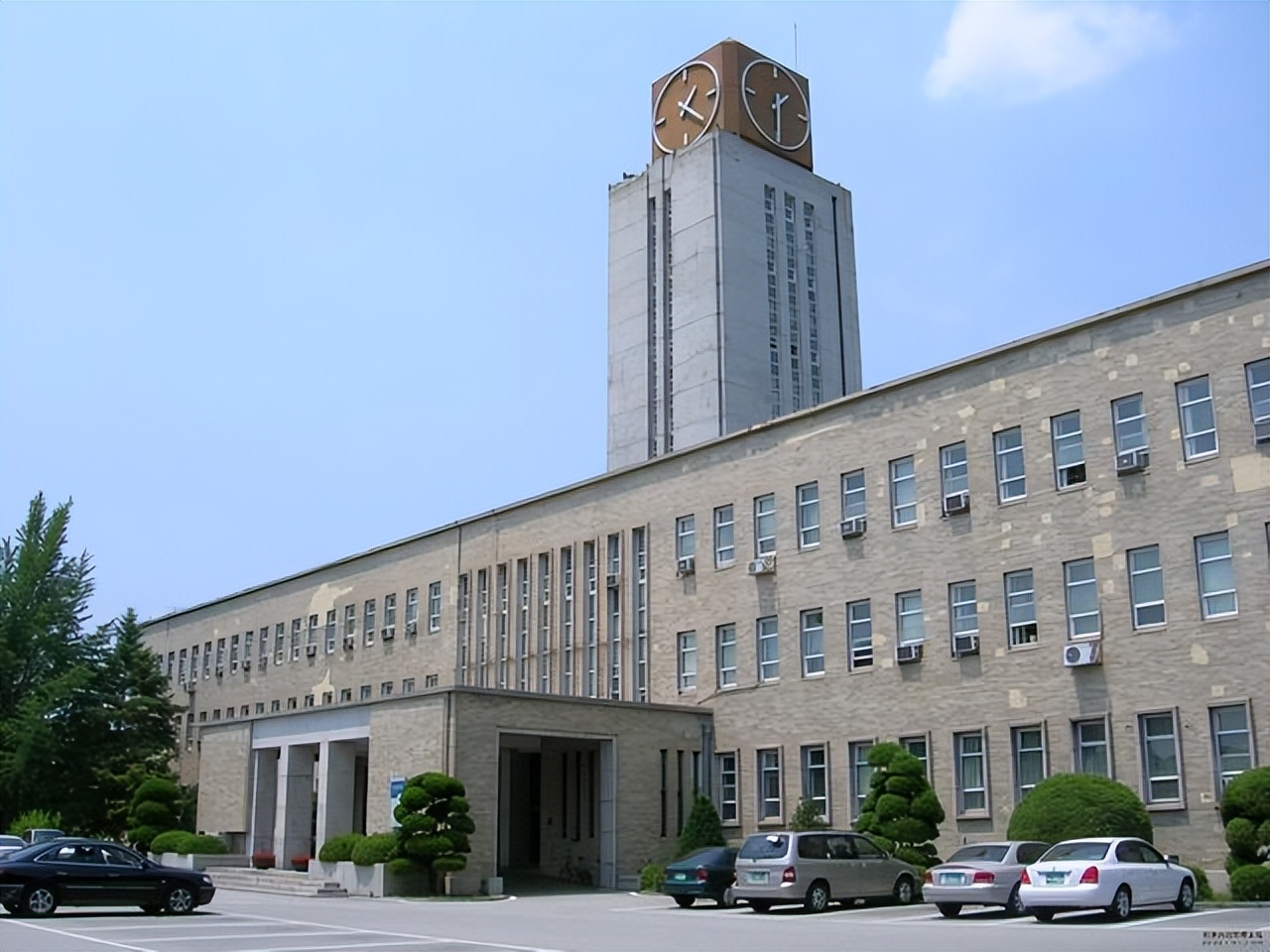 韩国首尔国立大学qs排名,首尔国立大学是世界名牌吗