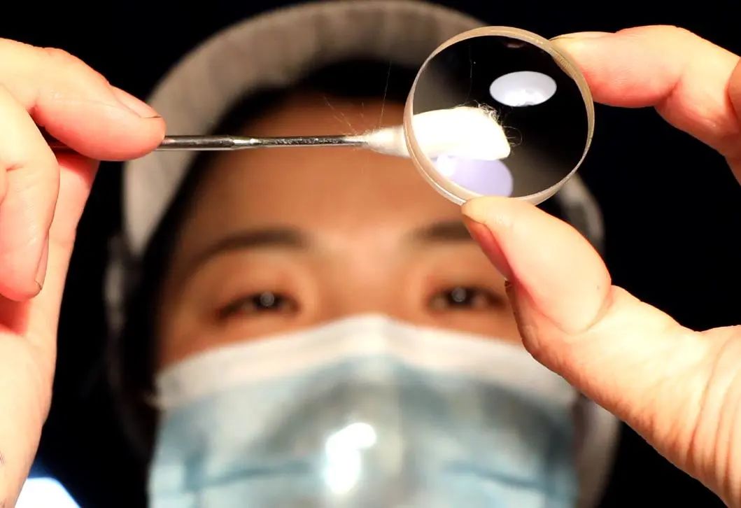 说一个人很牛是什么意思,形容一个人很牛的成语