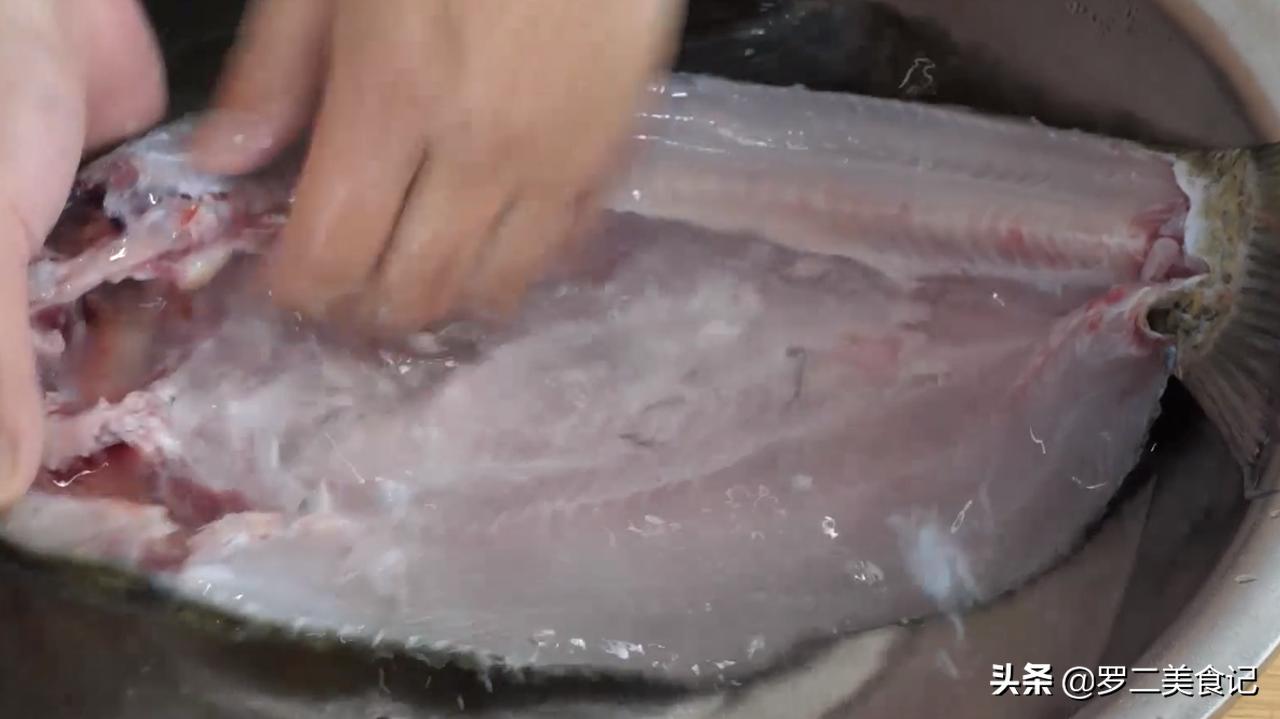 用锅怎么做烤鱼比较好吃,在家用锅怎样做烤鱼最好吃