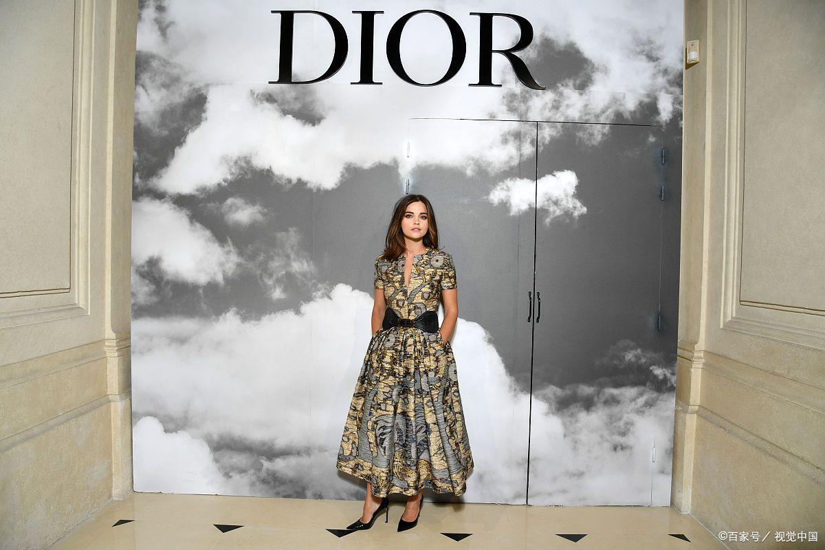 世界奢侈品羽绒服品牌排行前十,世界奢侈品品牌排行榜前十名