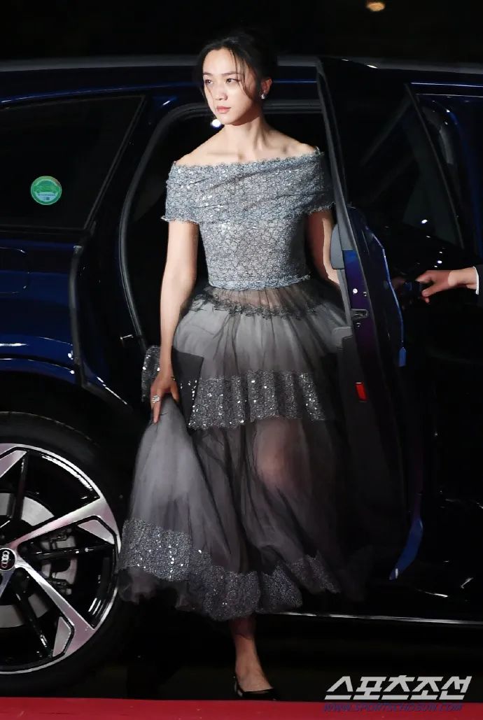 汤唯与iu,汤唯在韩国跟iu一样火吗