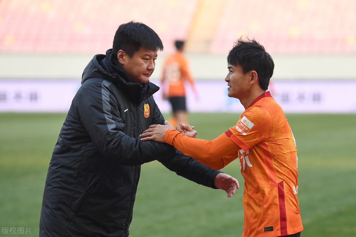 李金羽到底行不行,李金羽执教武汉队几场比赛