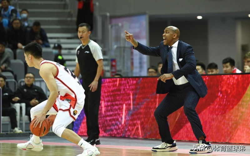 冠军师徒再度携手，北控要剑指前八，宗锋真疯了