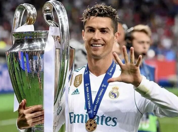 梅西世界杯淘汰赛数据与c罗对比,c罗对战梅西的世界杯比赛回放