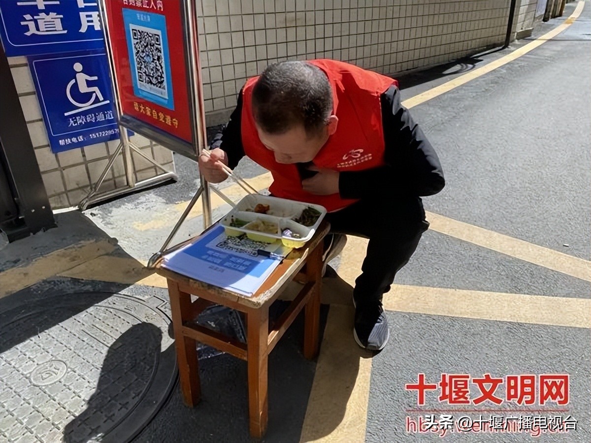 武汉战疫纪录片图片,战疫的高清照片