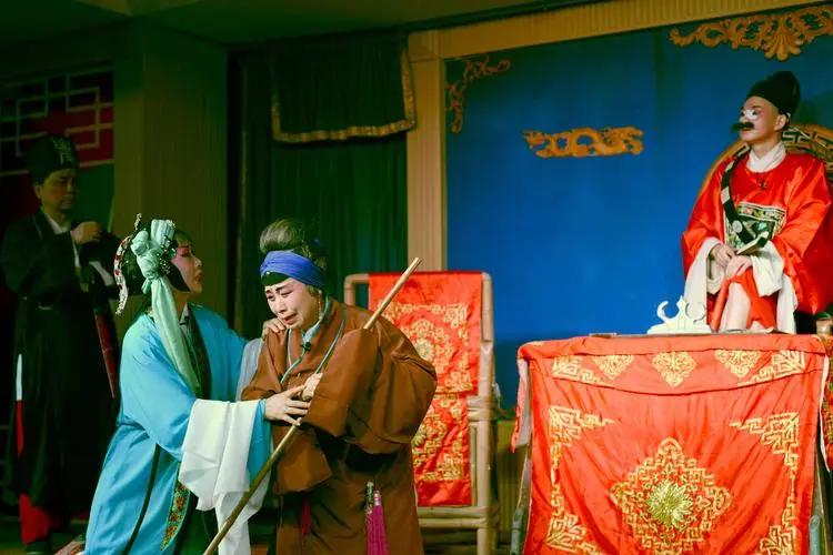 窦娥冤反映了什么样的社会现状,窦娥冤反映的社会现实及主题