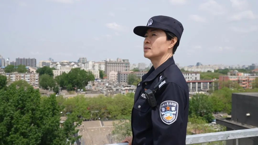 一个胡同女警和她的18年