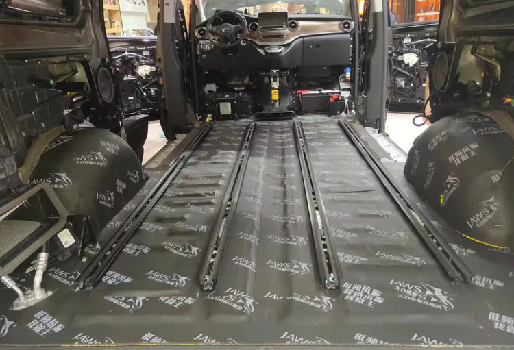 北京奔驰v260隔音改装效果,奔驰v260隔音改装郑州