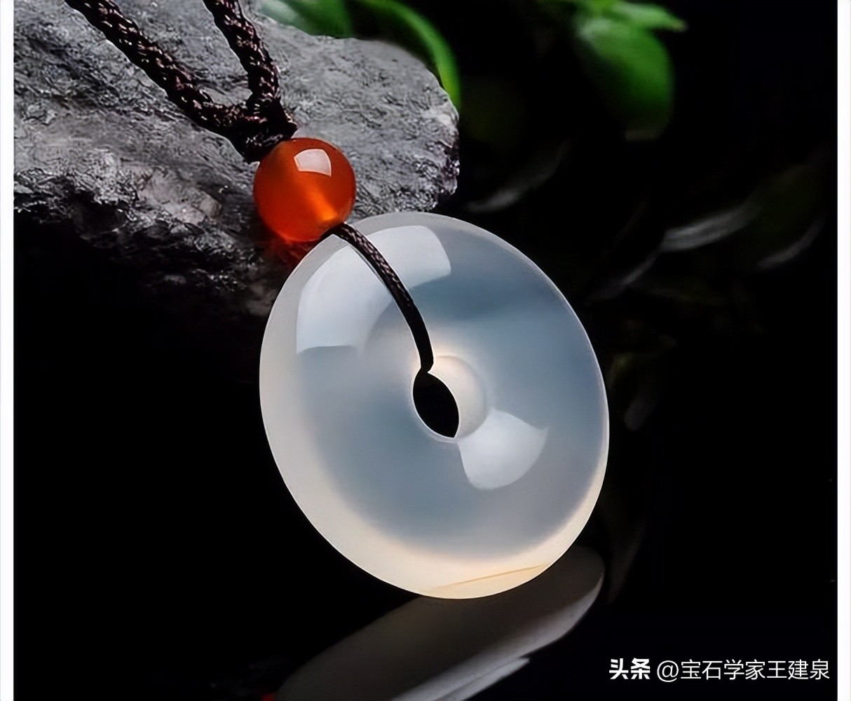 岫玉的鉴定方法和鉴别技巧,如何辨别岫玉的纹和裂