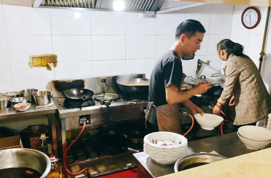 江南巨富扎堆的县城，每天都吃什么？