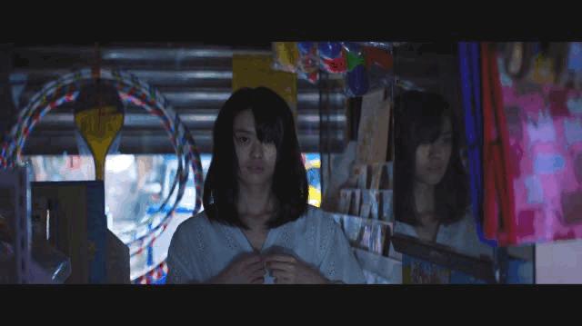 弑亲、卖肉、*拍偷**，尺度爆表，如此生猛的华语片，惊到我了