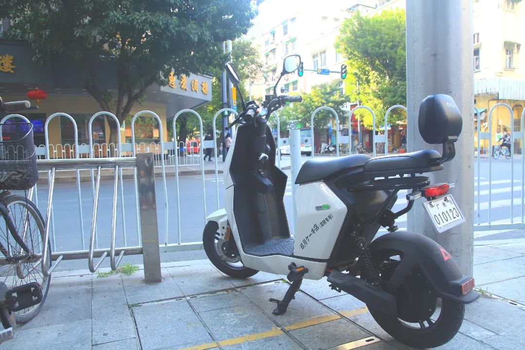 粤城人物：三次搬迁！广州越秀这家甜点店，老板娘1人撑住全部