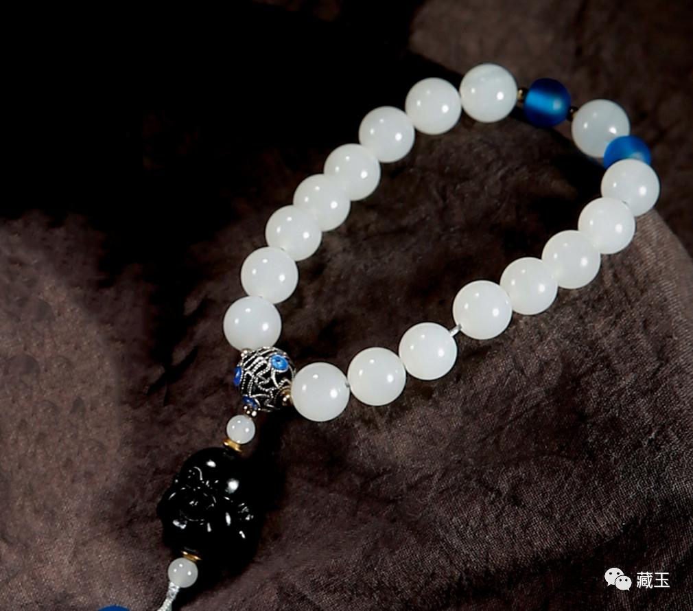 一颗珠子价值4000元,一颗珠子三十元