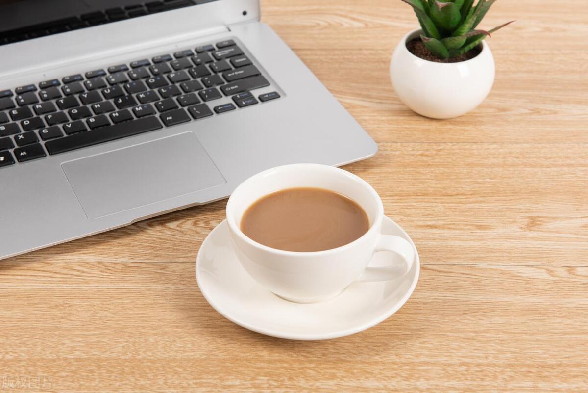 电脑显示屏不亮但是主机已开机,电脑显示屏价格