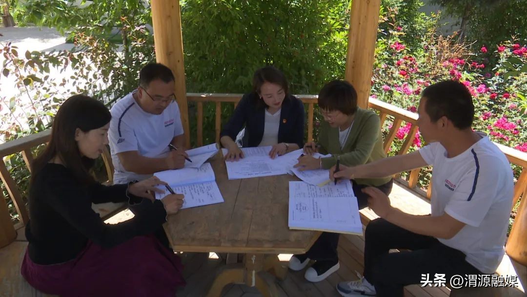 「委员风采」政协委员康雅莉：教坛耕耘者履职显担当