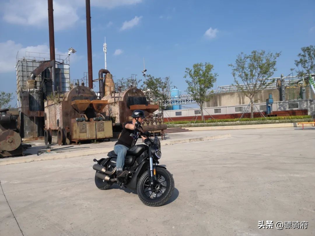 王野200摩托车官方价,motofino小马300落地价