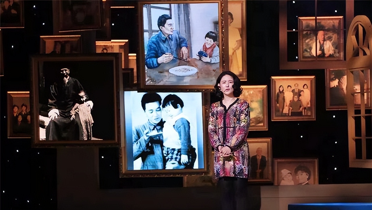 女子拿一幅画鉴宝,专家说是假的,女子:你们可知道我是谁?