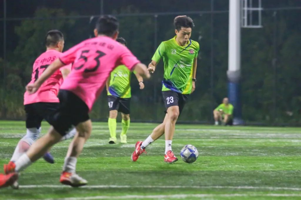 一起足球一起公益,一起为中国足球添砖加瓦