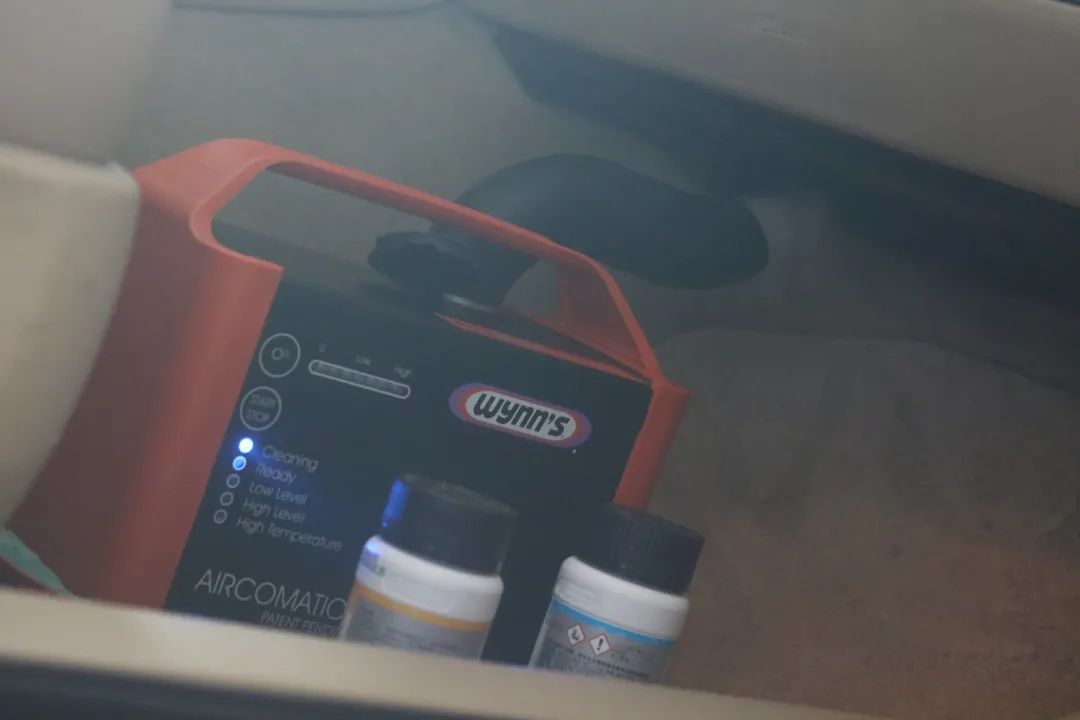 老皇冠全车翻新整备50000元,12代皇冠二手翻新要多少钱