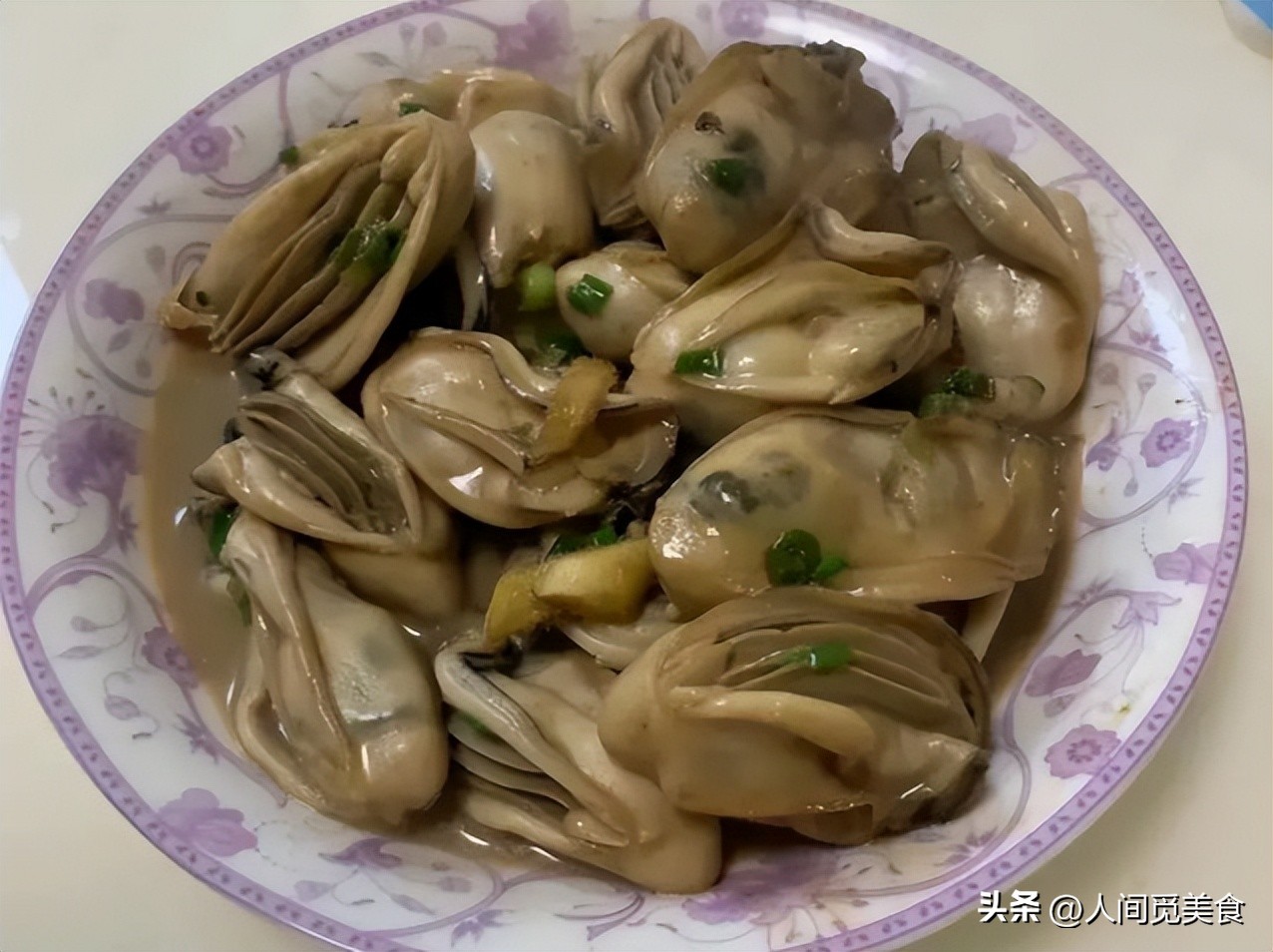 大哥请大家吃饭亲自下厨做饭,浙江大哥做菜