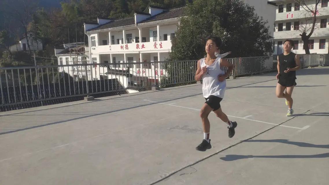 婺源段莘中心小学运动会视频,段莘小学运动会