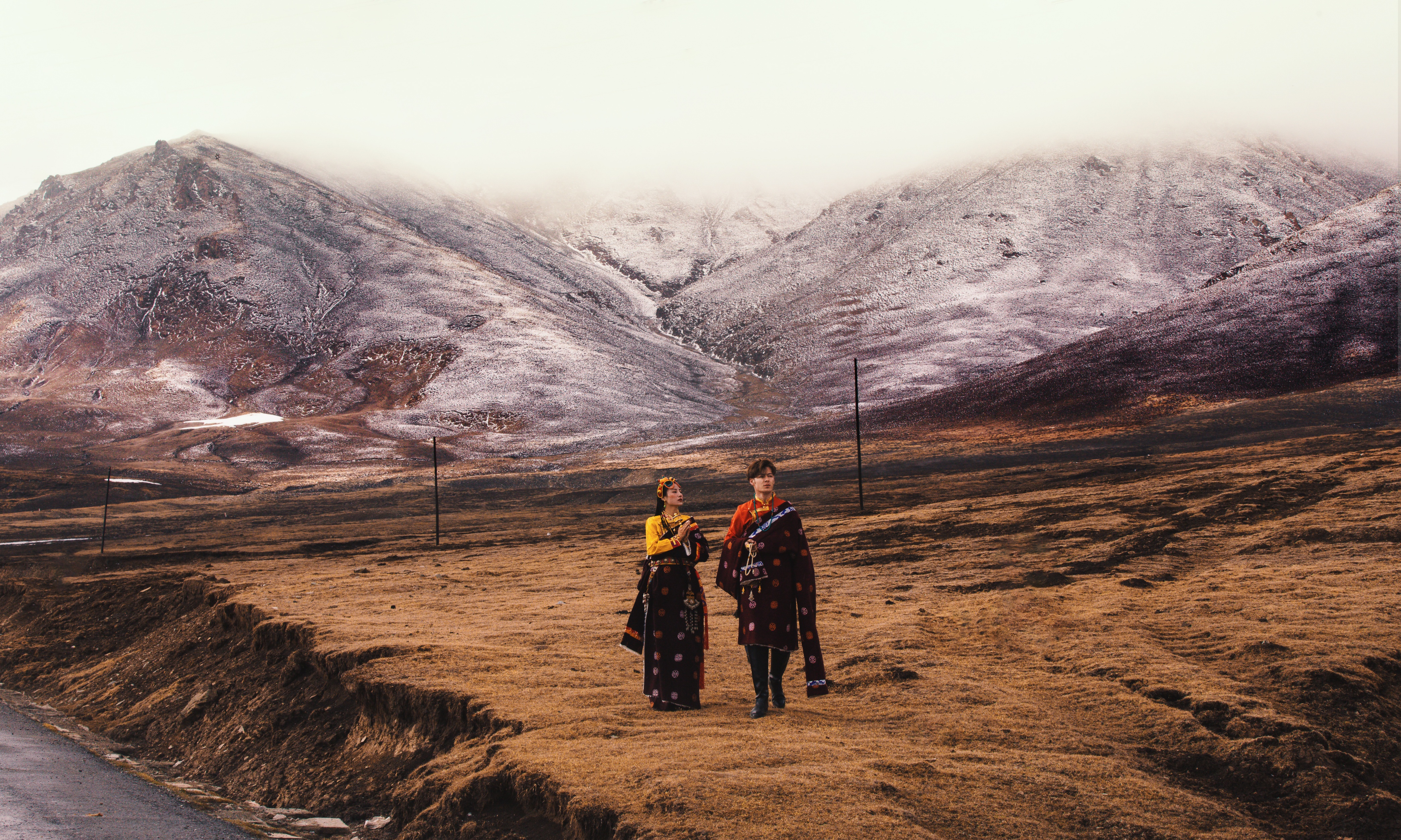 建议旅拍婚纱吗,婚纱照建议在当地拍还是旅拍