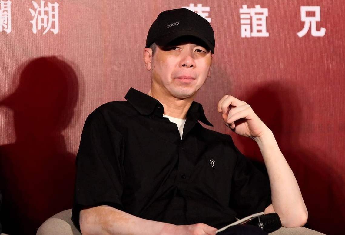 娱乐圈又爆一大瓜，徐帆收养的女儿，竟是冯小刚的“私生女”