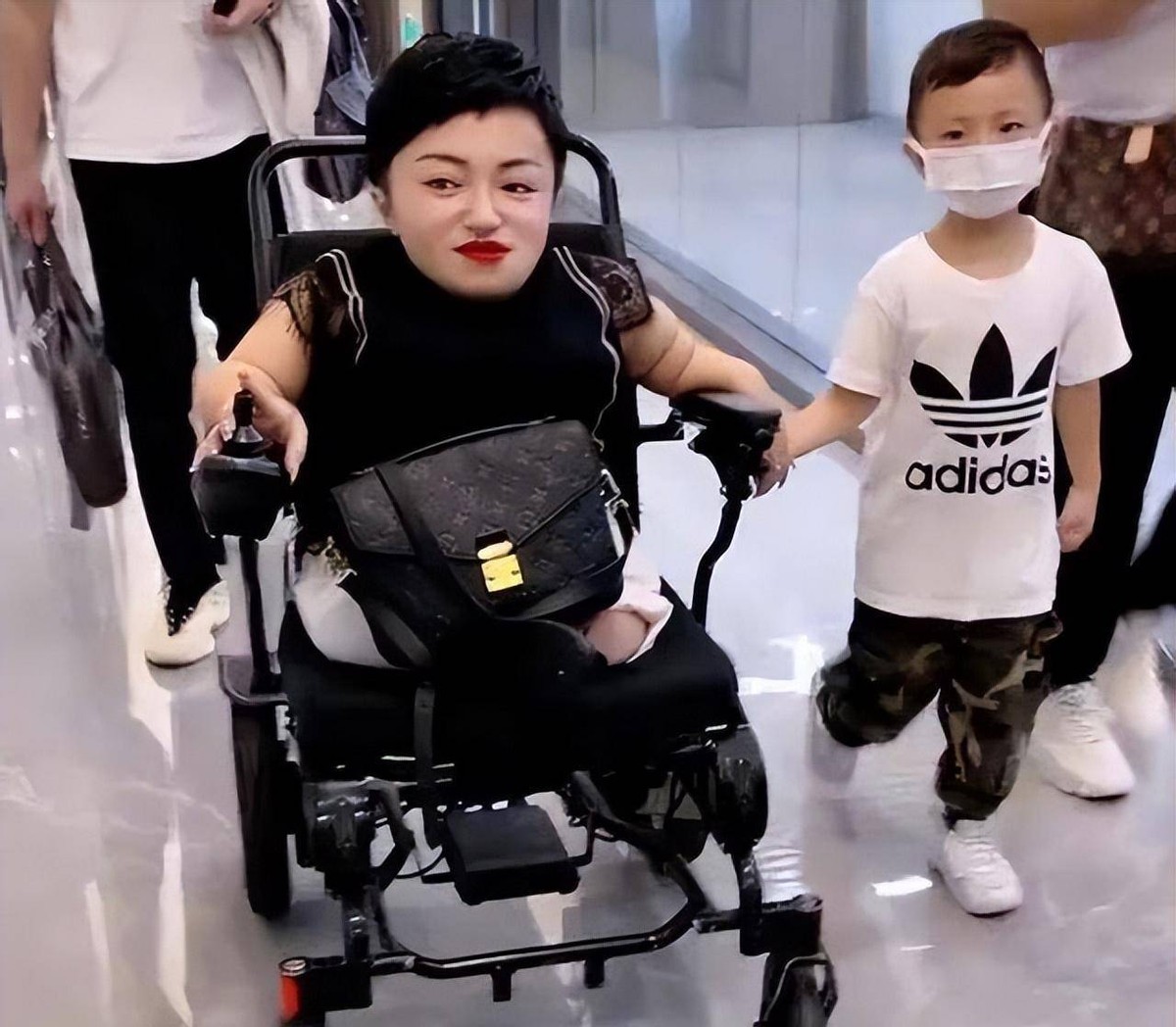 身价千万女总裁李喜梅的感情史,身价千万女总裁李喜梅的爱情故事