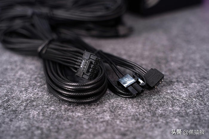 12600K+ROGB660I+RTX3060TI，分形工艺Ridge机箱装机展示