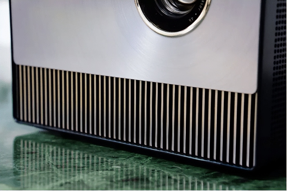 在家看大投影,在家用投影仪看球赛