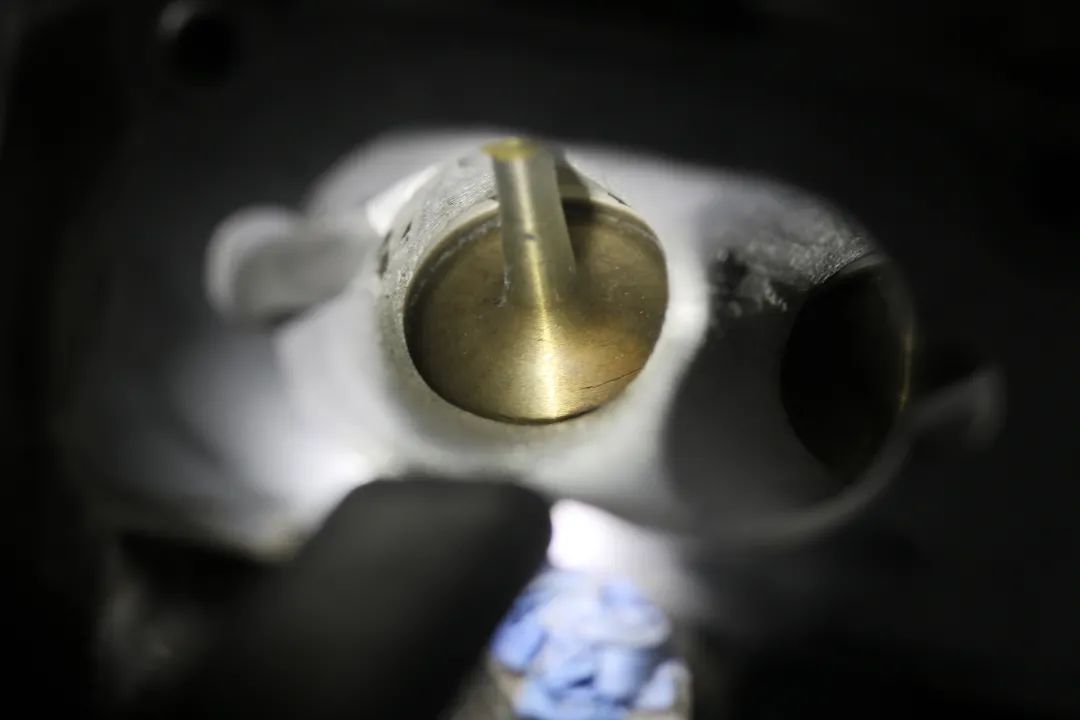 迈腾b7翻新视频成都,大众迈腾b7旧车翻新改造