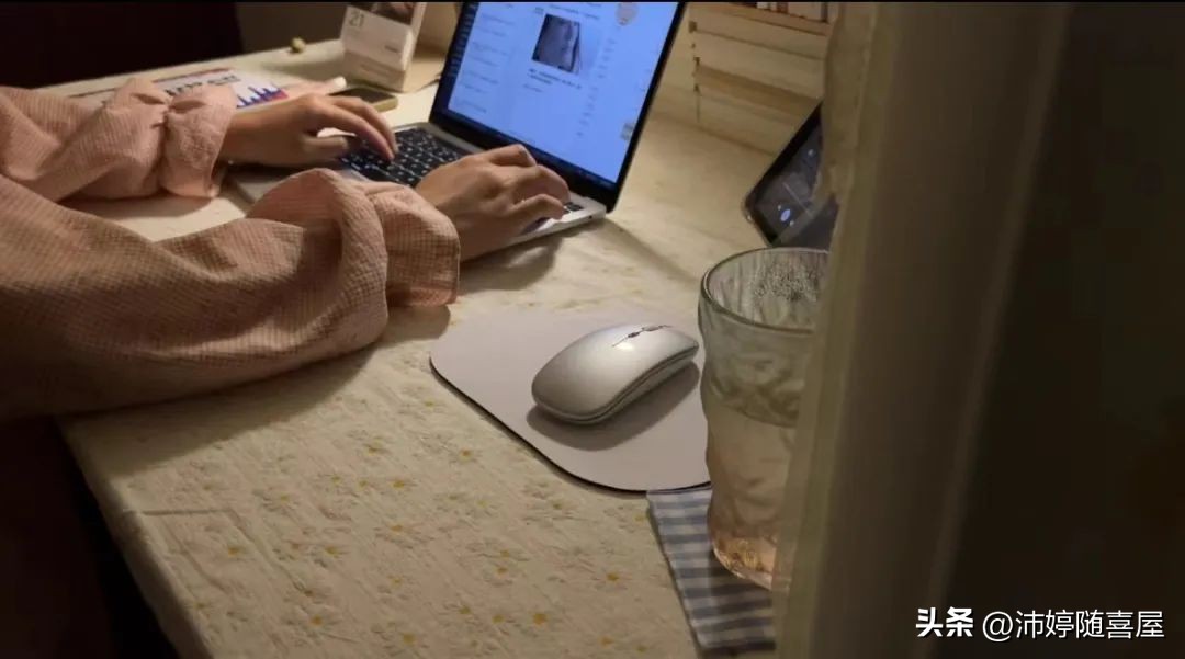 靠写作投稿月入上万,如何写作文赚钱不投稿