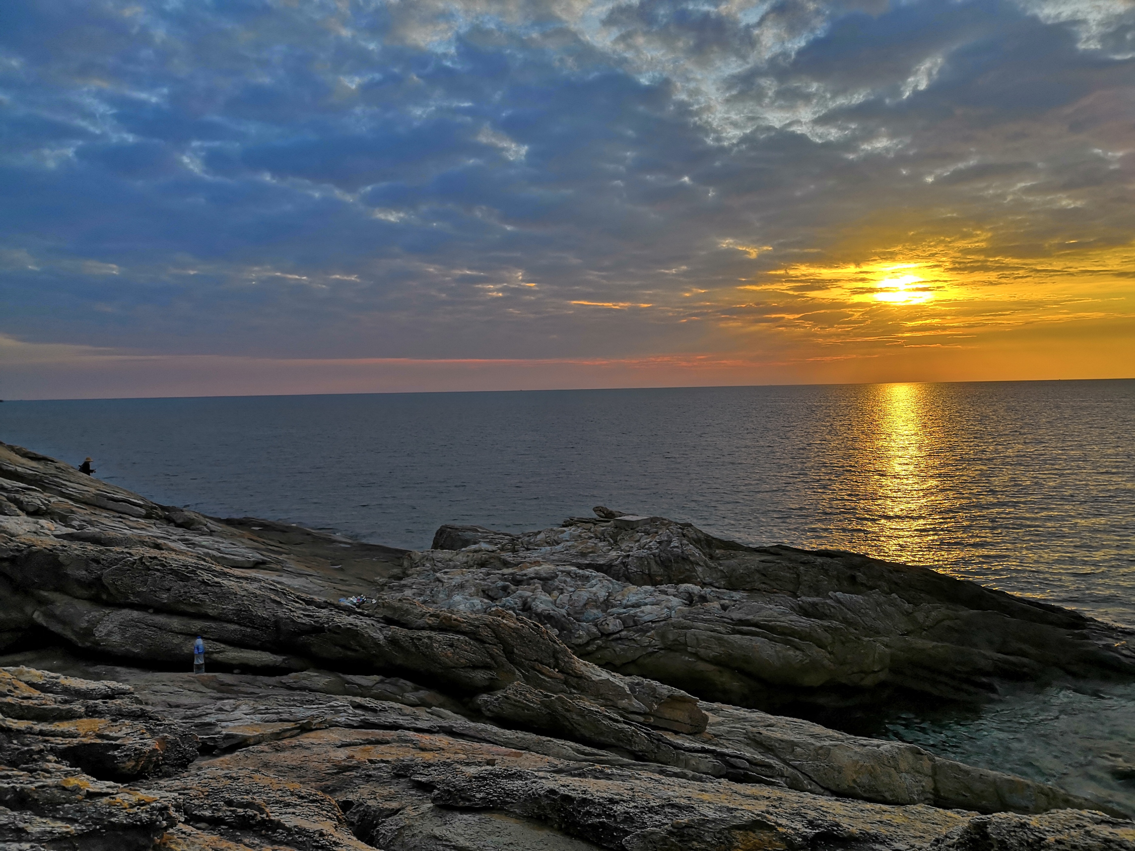 想去泰国读大学好吗,申请去泰国读大学难吗