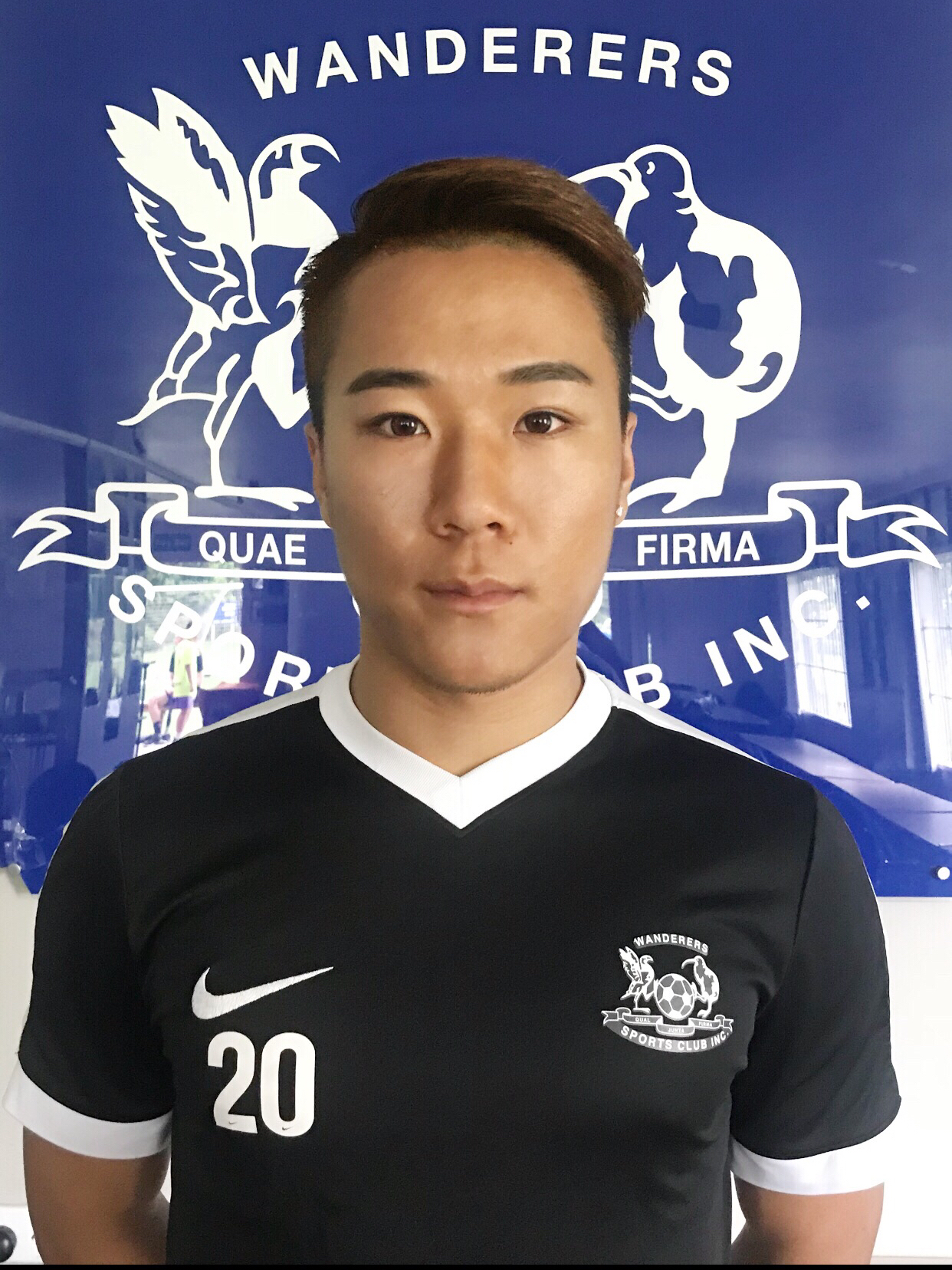 富二代娶乌克兰媳妇,天津小伙带乌克兰妻子丈母娘回国