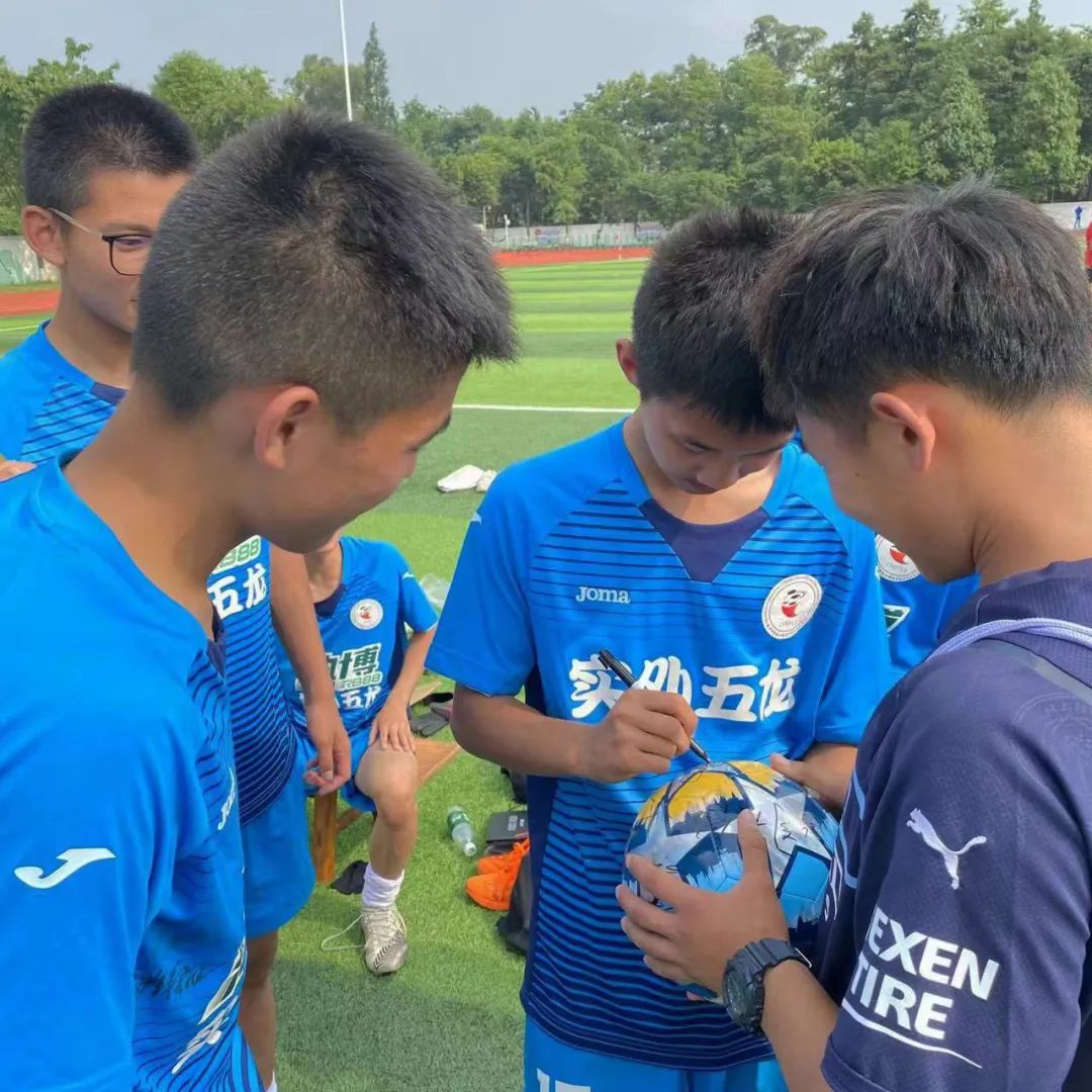 喜报足球,足球喜报