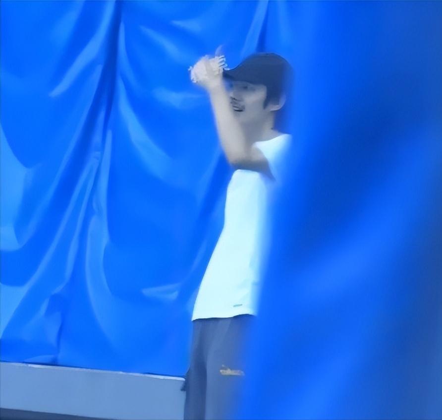 周冬雨刘昊然马思纯杜江,周冬雨井柏然罗晋