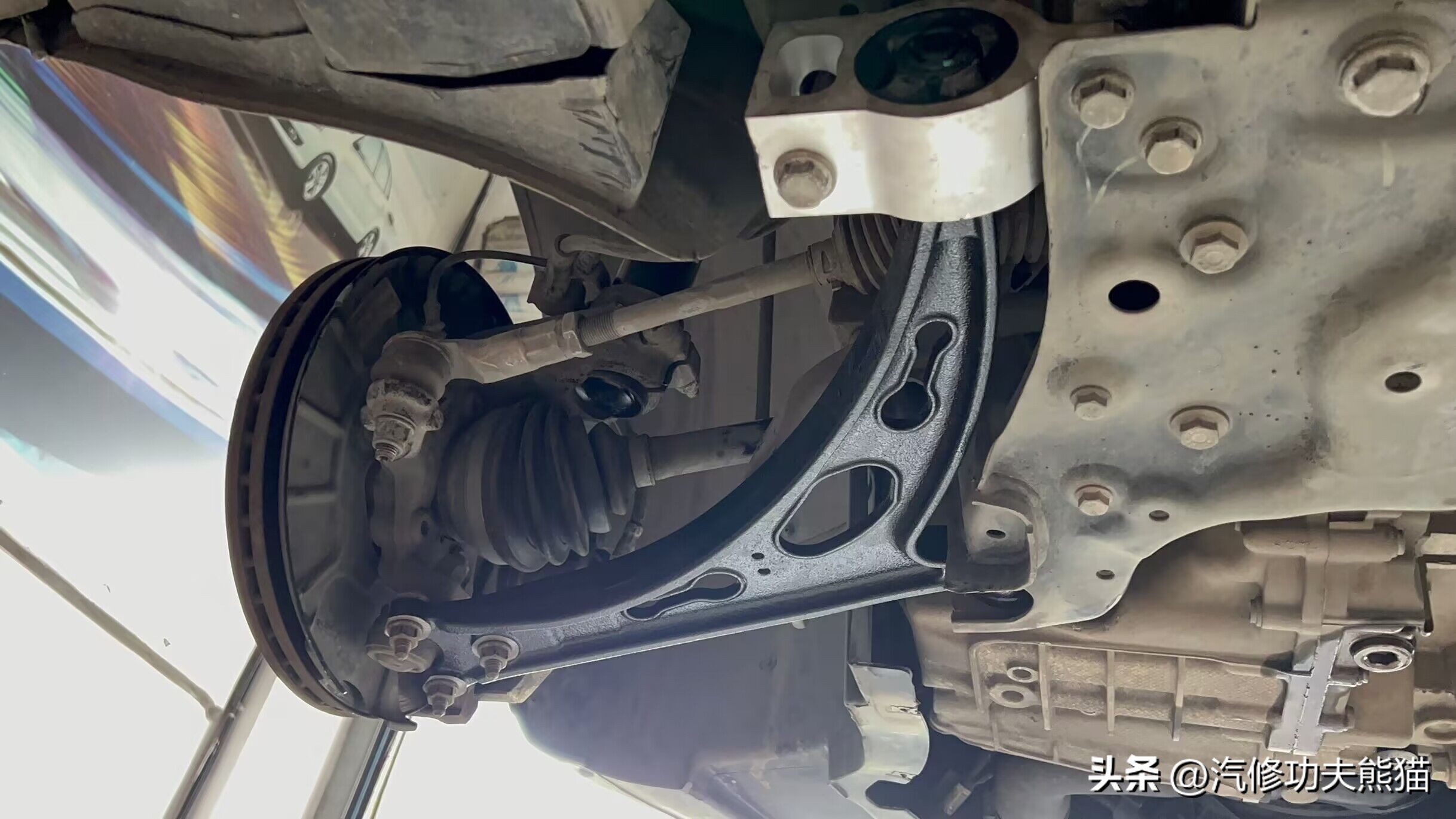 2017款大众迈腾10万公里烧机油,十年的迈腾怎么样后期维修费用