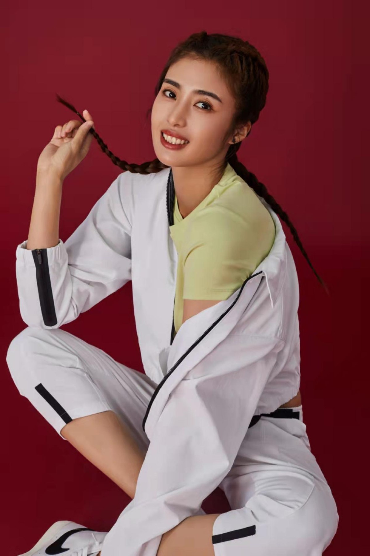 女足守门员赵丽娜腹肌,女足守门员赵丽娜照片写真