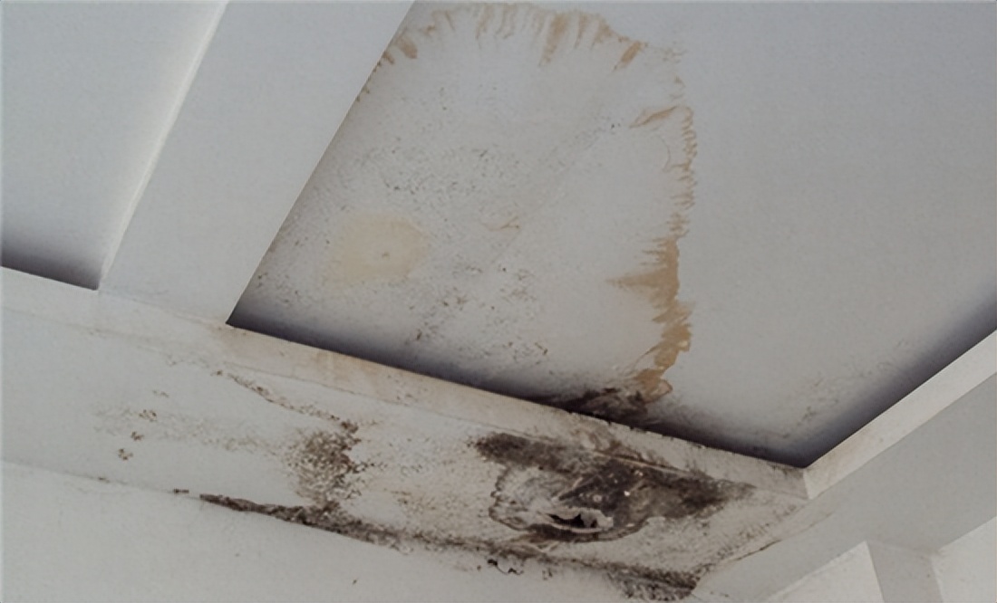 客厅天花板渗水又突然不渗水了,天花板渗水要修吗