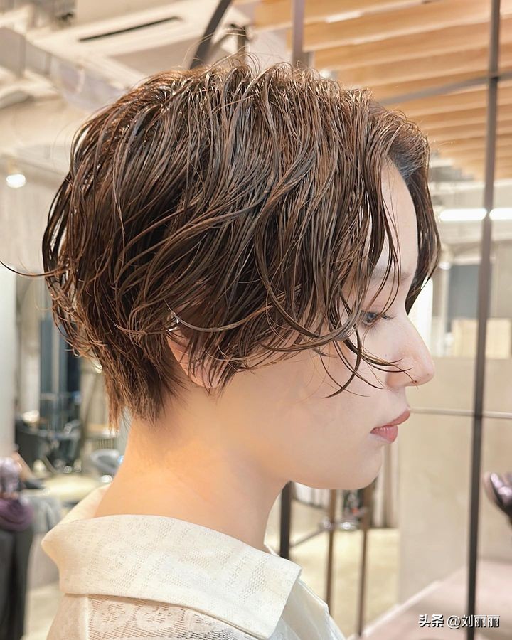 今年流行剪哪种女发,21年流行女发造型