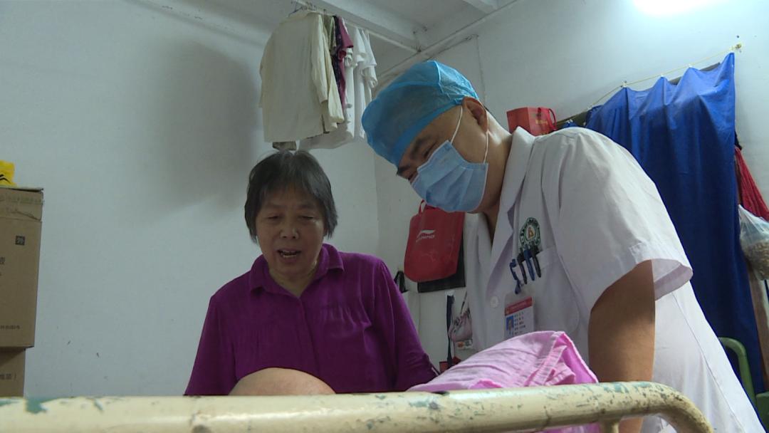 最美医务工作者事迹简介,致敬最美医务工作人员