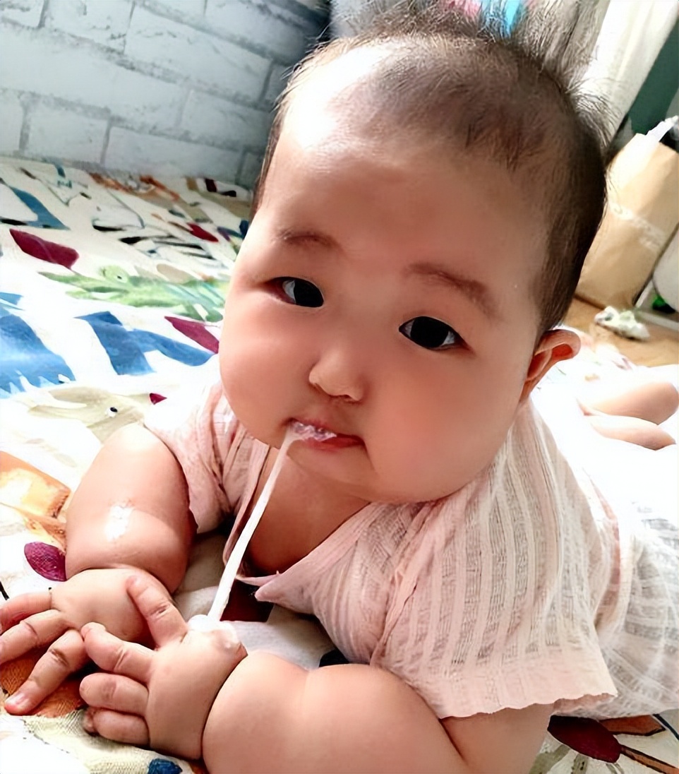 宝宝频繁吐奶需要看医生吗,宝宝频繁吐奶呛奶需要做哪些检查