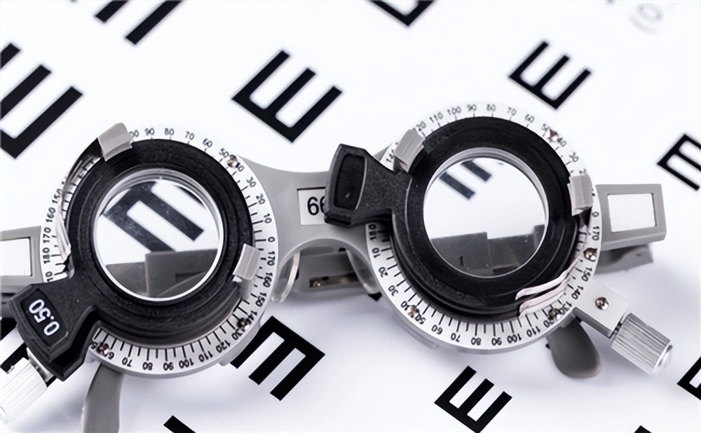 教你怎么配镜框有镜片,什么样的镜框才能配镜片