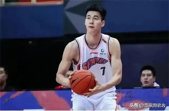 广东首发五虎亮相周琦双塔,回顾周琦入选cba时刻