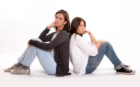 面对父母的比较如何应对,当与父母矛盾时我们应该怎么做